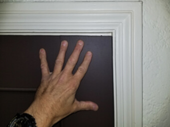 sticking-door